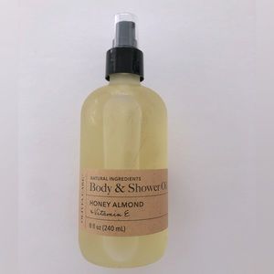 Olivia Care Body & Shower Oil Honey Almond (240ml)
